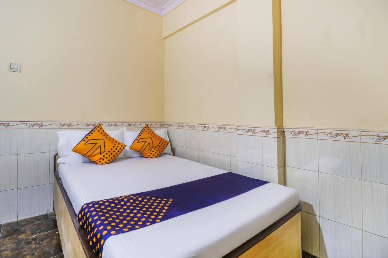 Ulhāsnagar Spot On 66527 Pallavi Lodge المظهر الخارجي الصورة