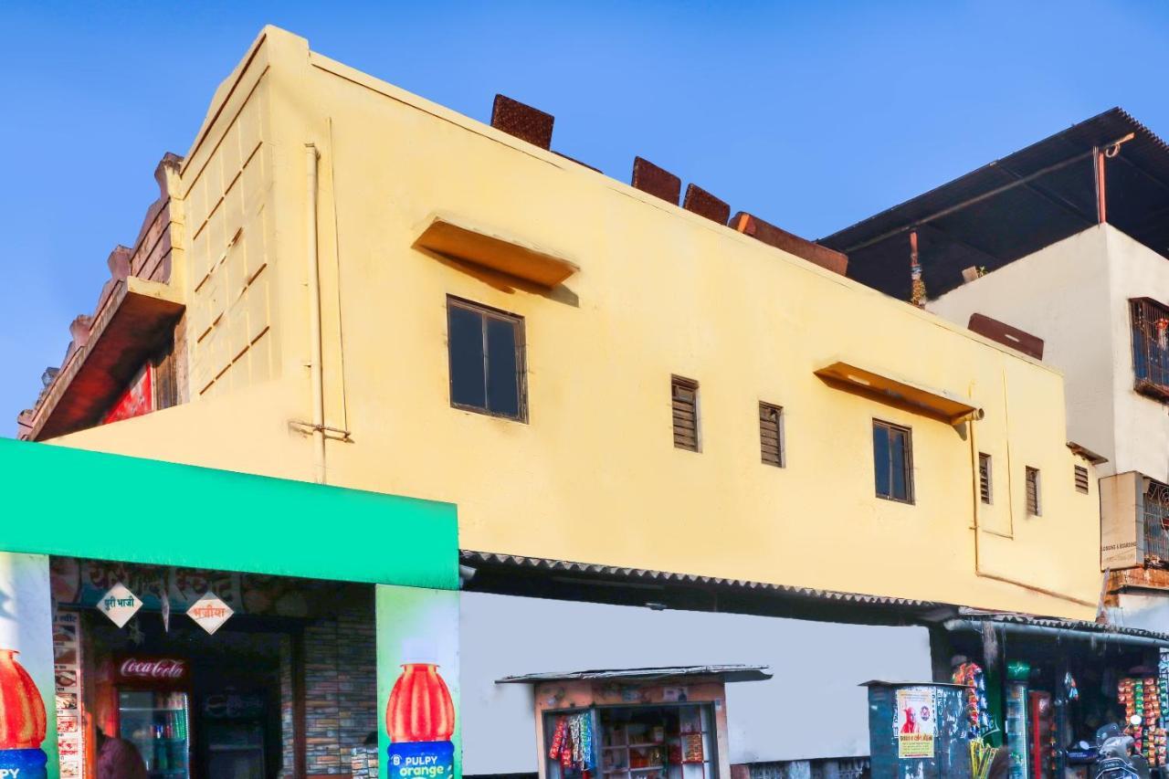 Ulhāsnagar Spot On 66527 Pallavi Lodge المظهر الخارجي الصورة